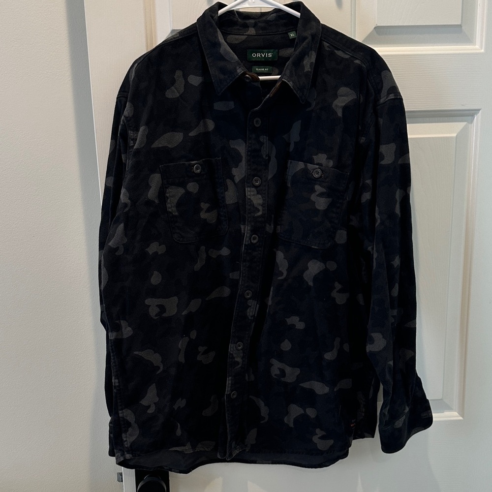 Orvis Men's Black Camouflage Shirt Jacket